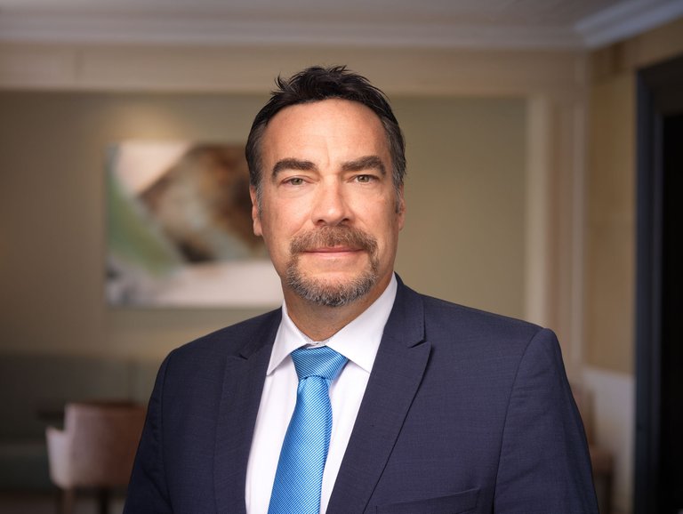 Marcel Hinderer